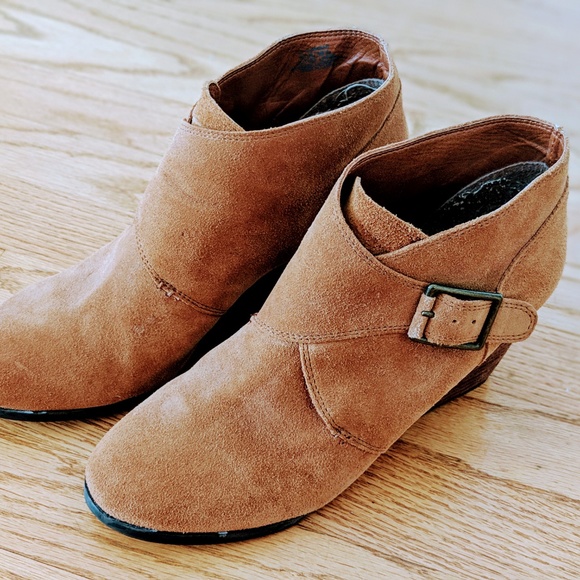 women's suede booties - Picture 1 of 3